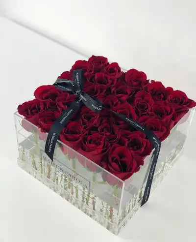 Eco-Friendly Acrylic Rose Flower Box with Cover for Gifts