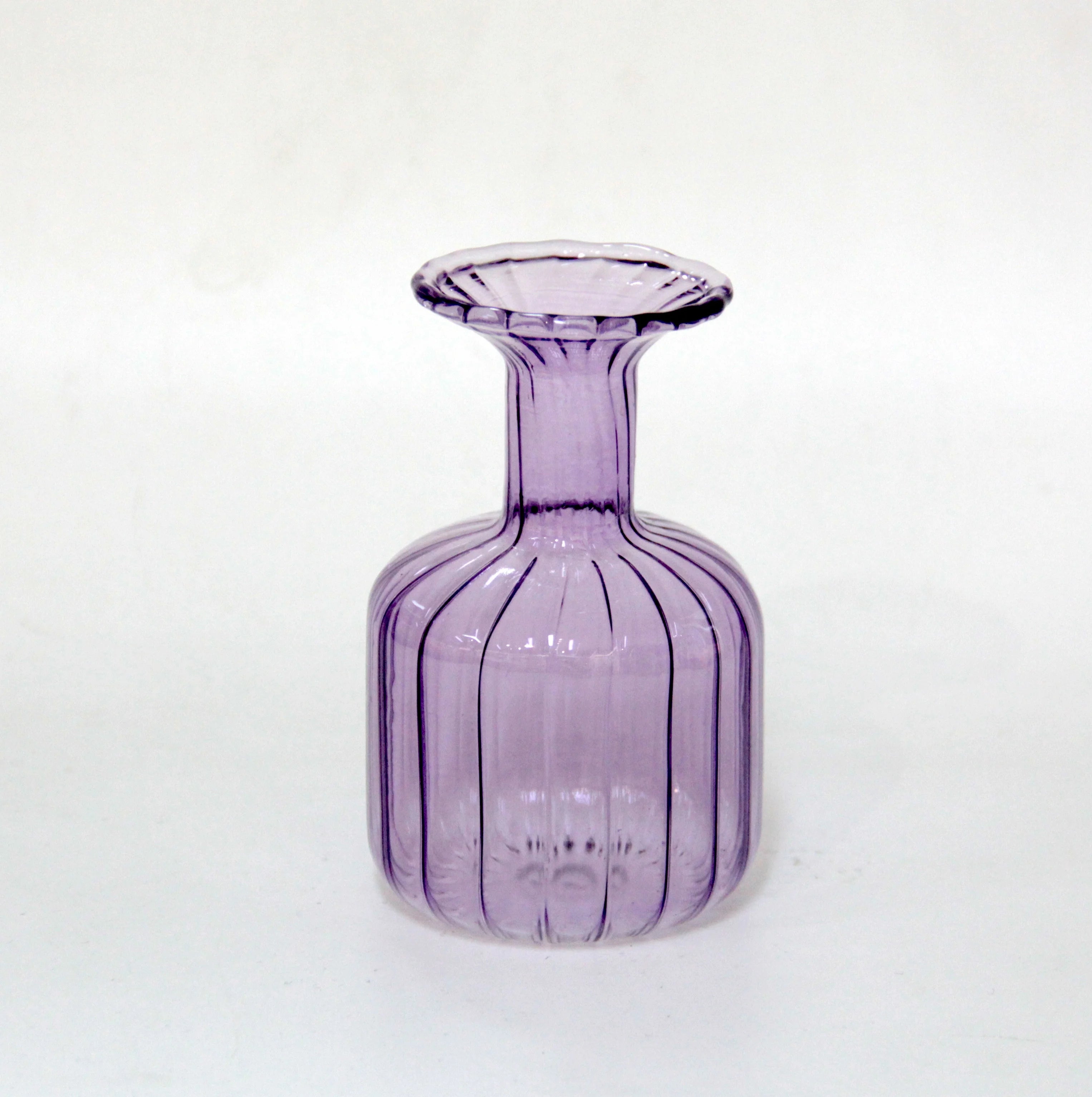 Wholesale Small Mini Purple Colored Ribbed Flower Glass Vase Bud