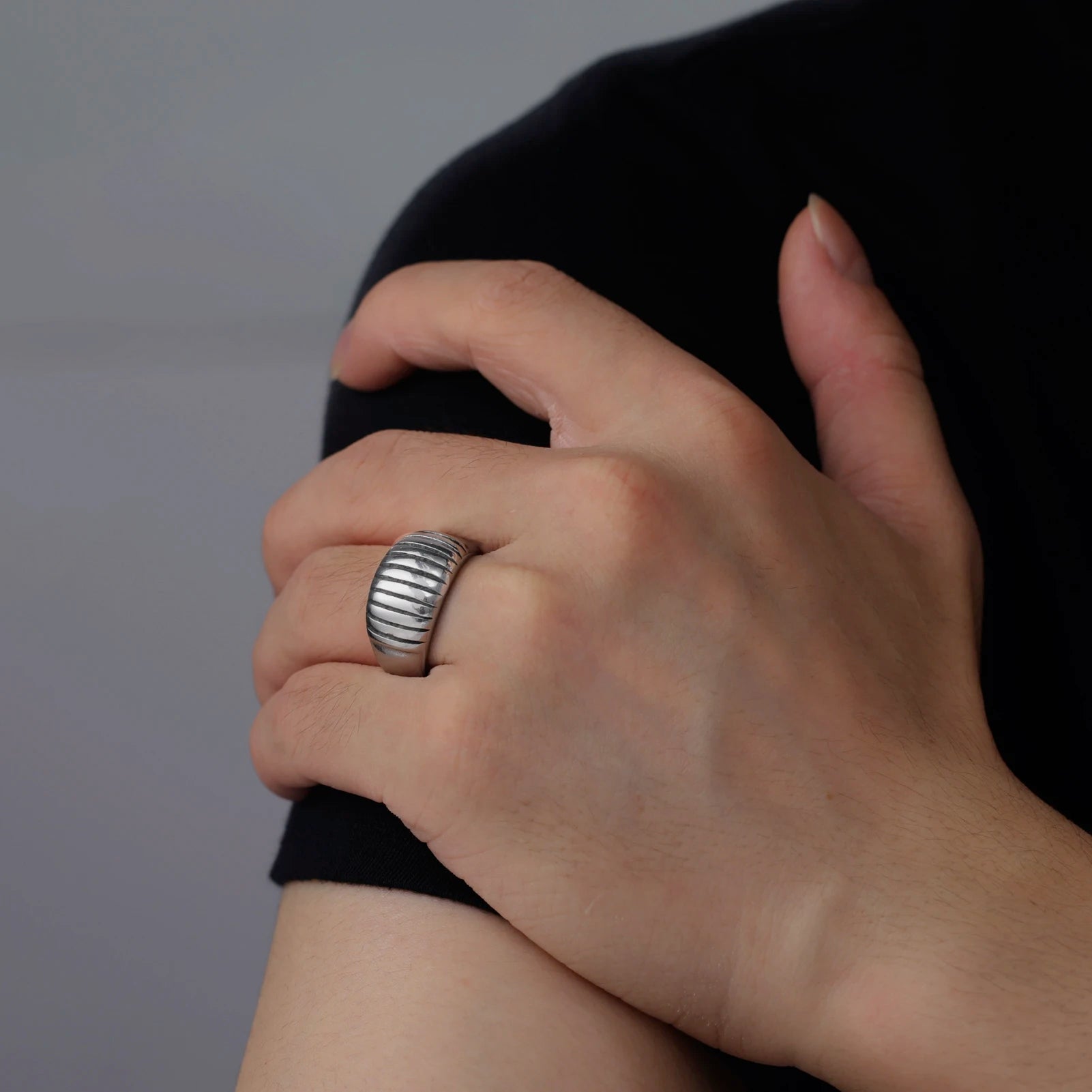 Myshape Large Sizes Black Stripes Rings for Men Stainless Steel Minimalist Wide Finger Rings 2024 Trend Wedding Jewelry Gift