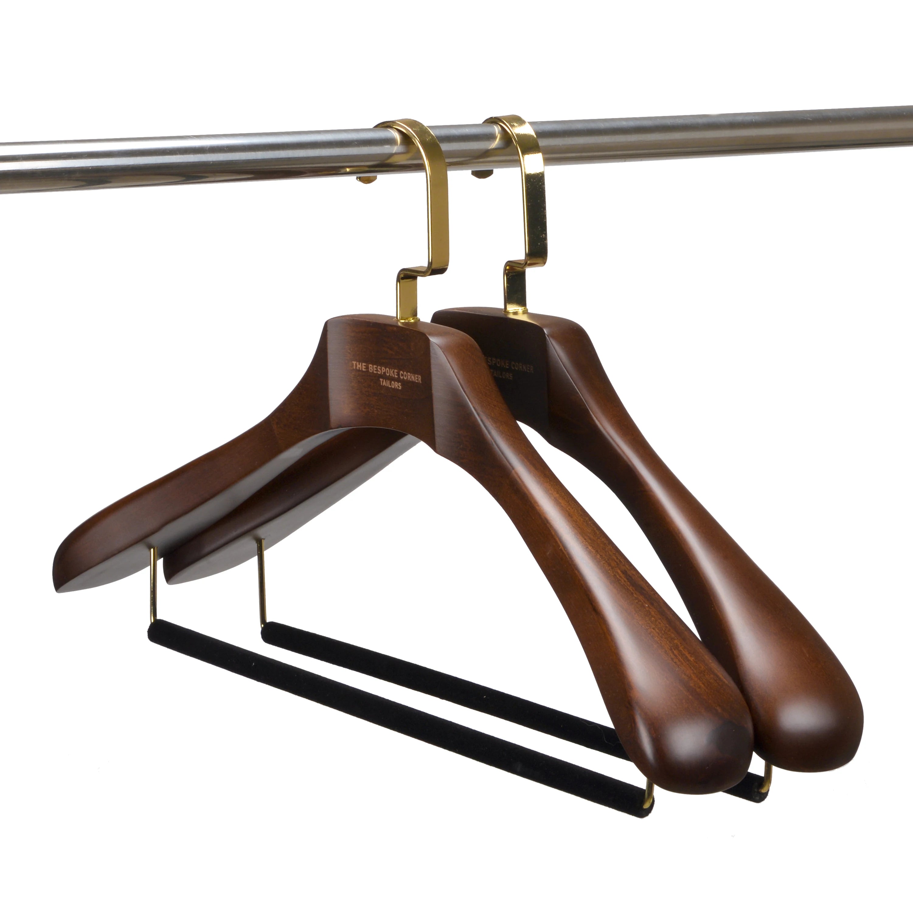 China Hanger Factory Custom Wooden Suit Hangers Wide with Gold Hook