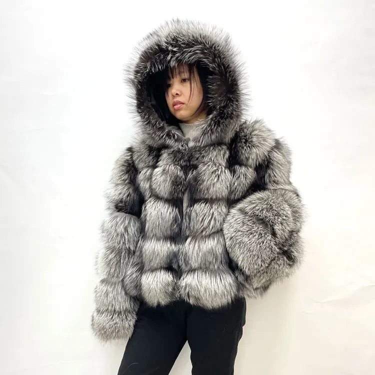 Factory Wholesale 2023 New High Quality Casual Winter Breathable Eco-Friendly Short Fur Coat Women Natural Color Real Silver Fox