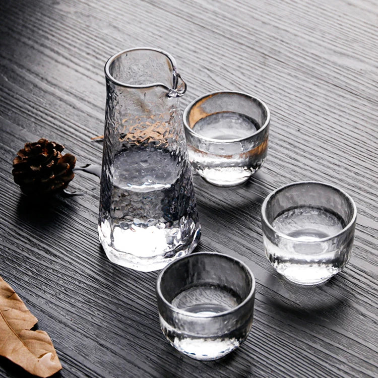 Fashion Newest Factory Direct Sales New Japanese Style White Water Jug Glass Water Pot With Three Cups Set
