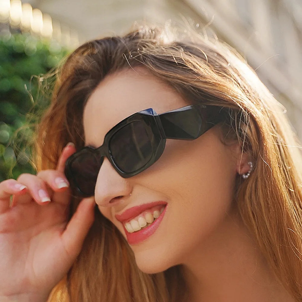 P Style Small Polygon Rectangle Frame Women's Sunglasses 2024 Fashion Brand Customized Sun Glasses Men Classic Black Glasses