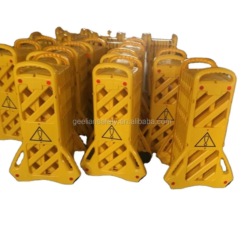 Extendable Traffic Control Barrier Flexible Collapsible Roadblock Retractable Barrier