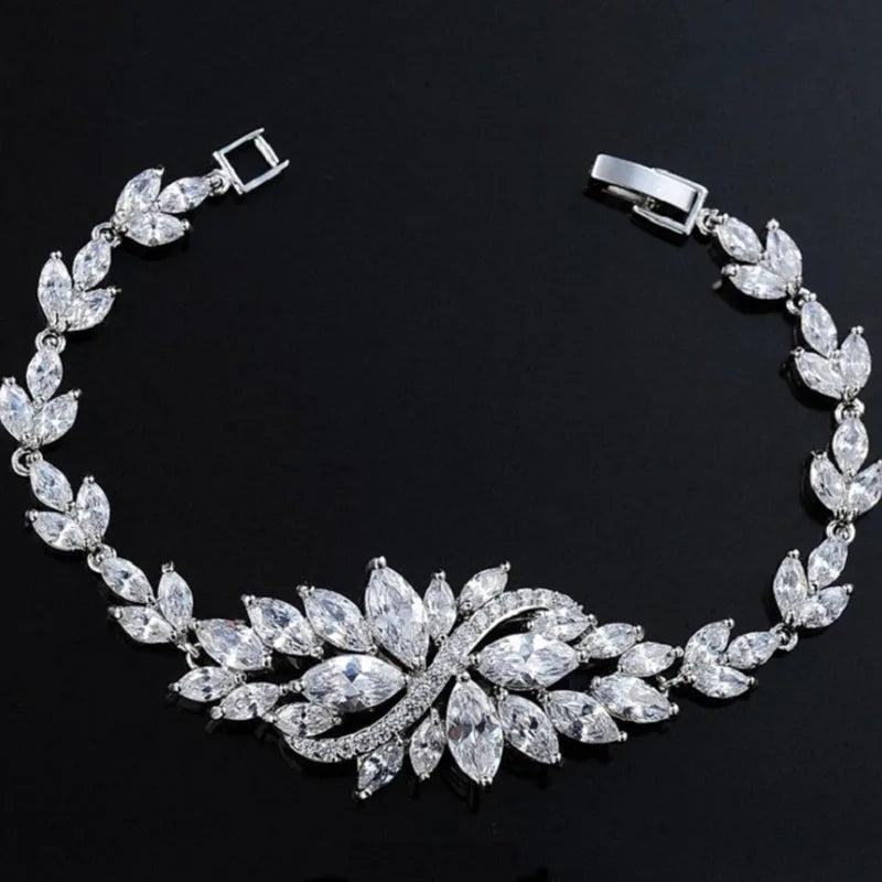 SLBRIDAL Sparkling Trendy Fashion Cubic Zirconia Bracelet Girls CZ Daily Bracelet Gift Wedding Bridal Bridesmaids Women Jewelry