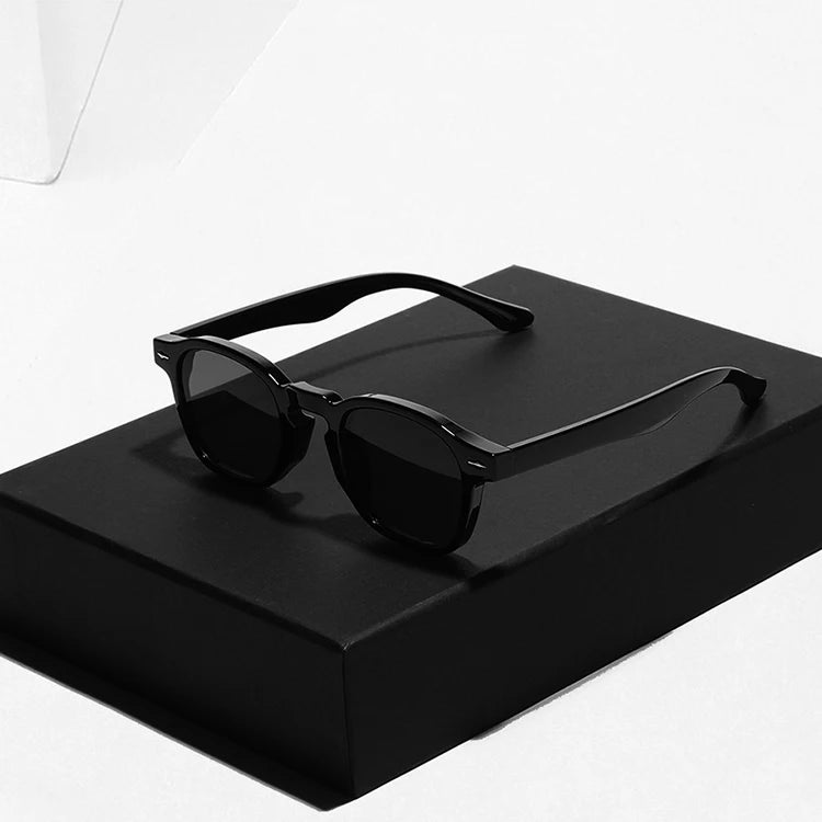 Custom Logo Sun Glasses for Women Thick Frame Black Frames Glasses Square Shades Sunglasses for Women and Men 2025