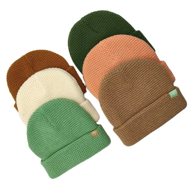 Custom Waffle Beanies With Woven Label 100% Acrylic Outdoor Knitted Hat Running Warm Winter Hat
