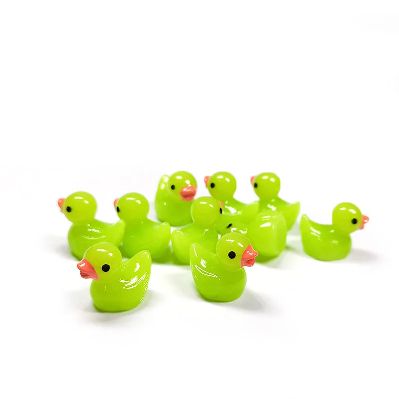 3D Mini Cute Yellow Duck 100pcs Miniature Resin Craft Decorative Garden Ornament Car Interior Popular Decoration Toy Accessory