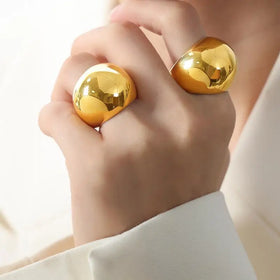 New Retro Exaggerate Stainless Steel 18K Gold PVD Plating Not Fade Special-Interest Design Cold Wind Couple Rings Women