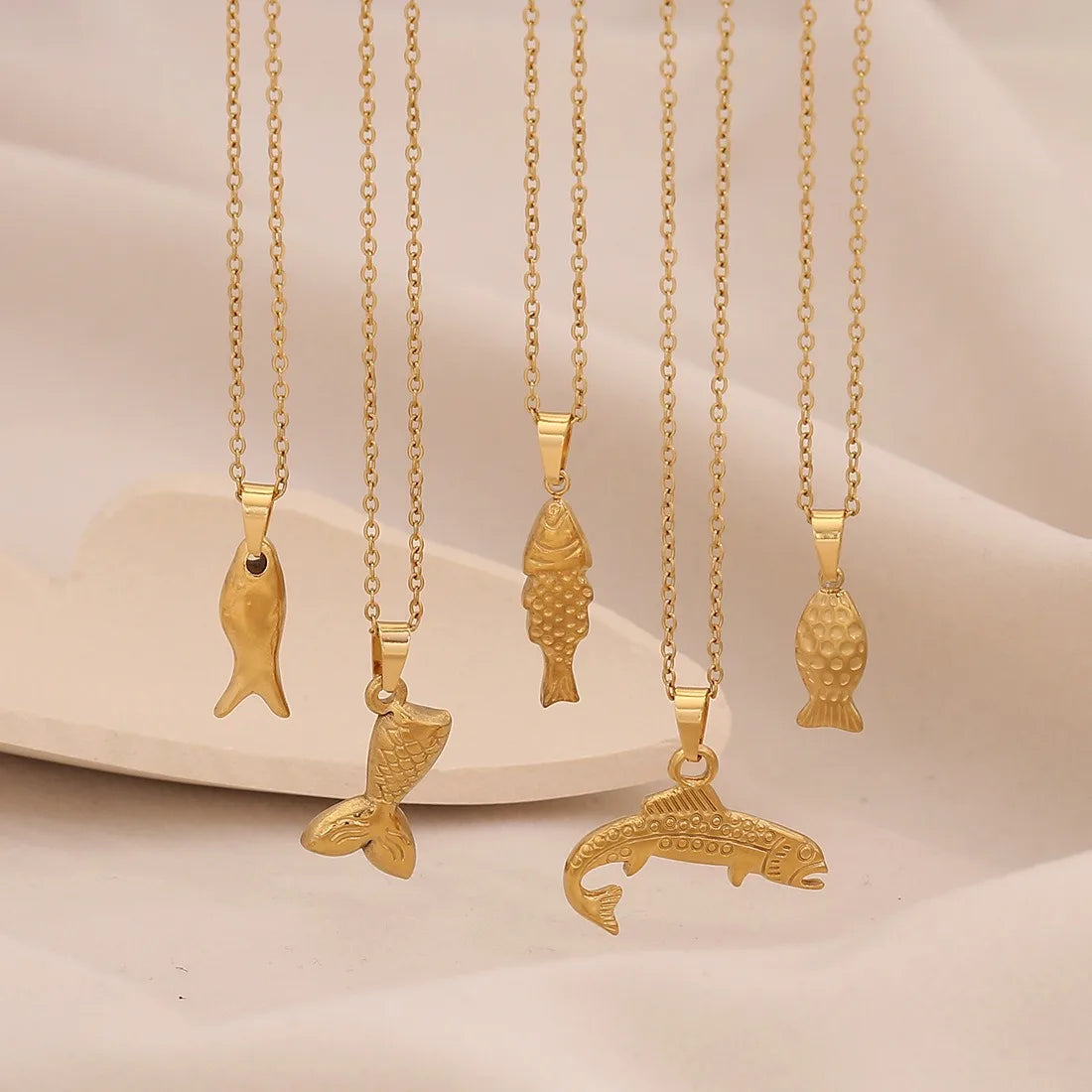 Personalized Stainless Steel Fish Pendant Necklace Link Chain Pave Fish Pisces Ocean Summer Beach Jewelry Gift for Sea Lover