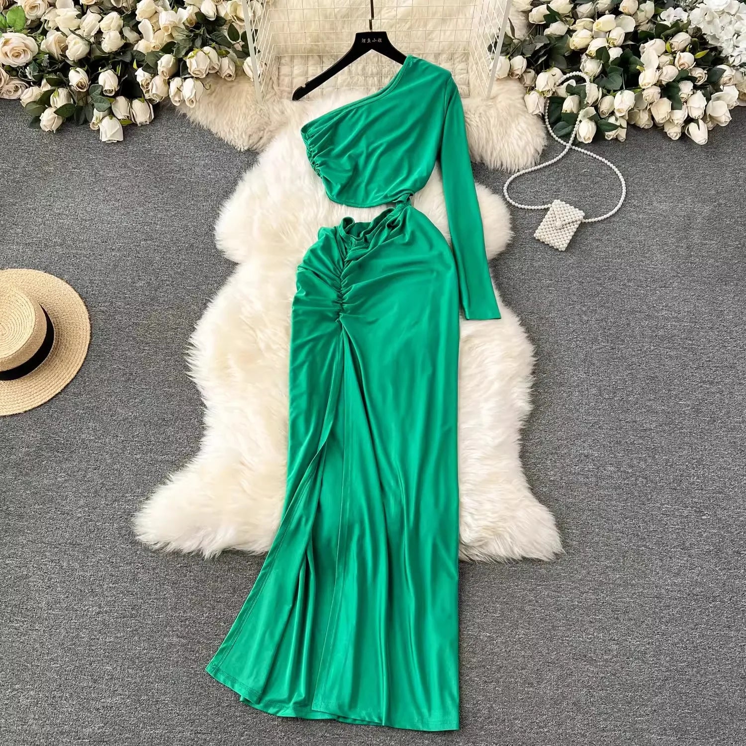 Luxury Banquet President's Dress a Unique and Niche Design With a Hollowed Out Slit for a Stunning Dress SML
