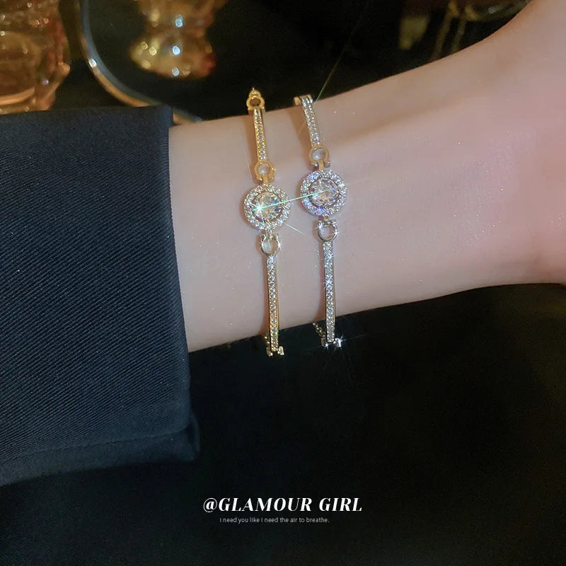 Wholesale Supplier's Fashion Zircon Crystal Bracelet Woman's Stylish Jewelry Bangles