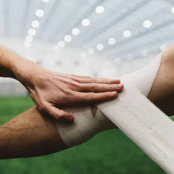 Custom Heavy Sport Bandage 5cm Width Elastic Adhesive Bandage Sticky Glue High Elastic Sport Tape for Athletic Use Middle Line