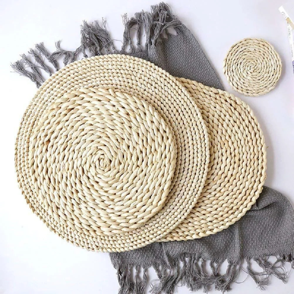 Homeplus 2024 Classic Style New Hand-Woven Natural Corn Fur Tea Cup Mat Heat Resistant Strawmat Tableware Thick Placemats