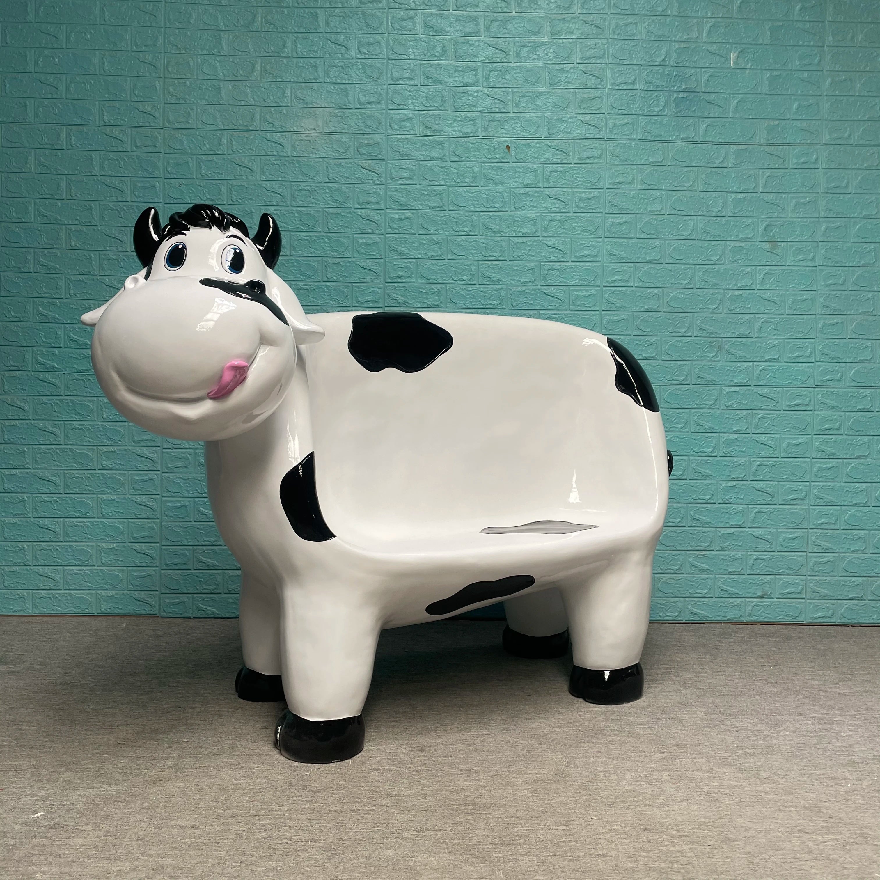 Events Rental Resin Crafts Candy Seat Fiberglass Ice Cream Bench Dino Seat Cartoon Animals Seating Props for Kids