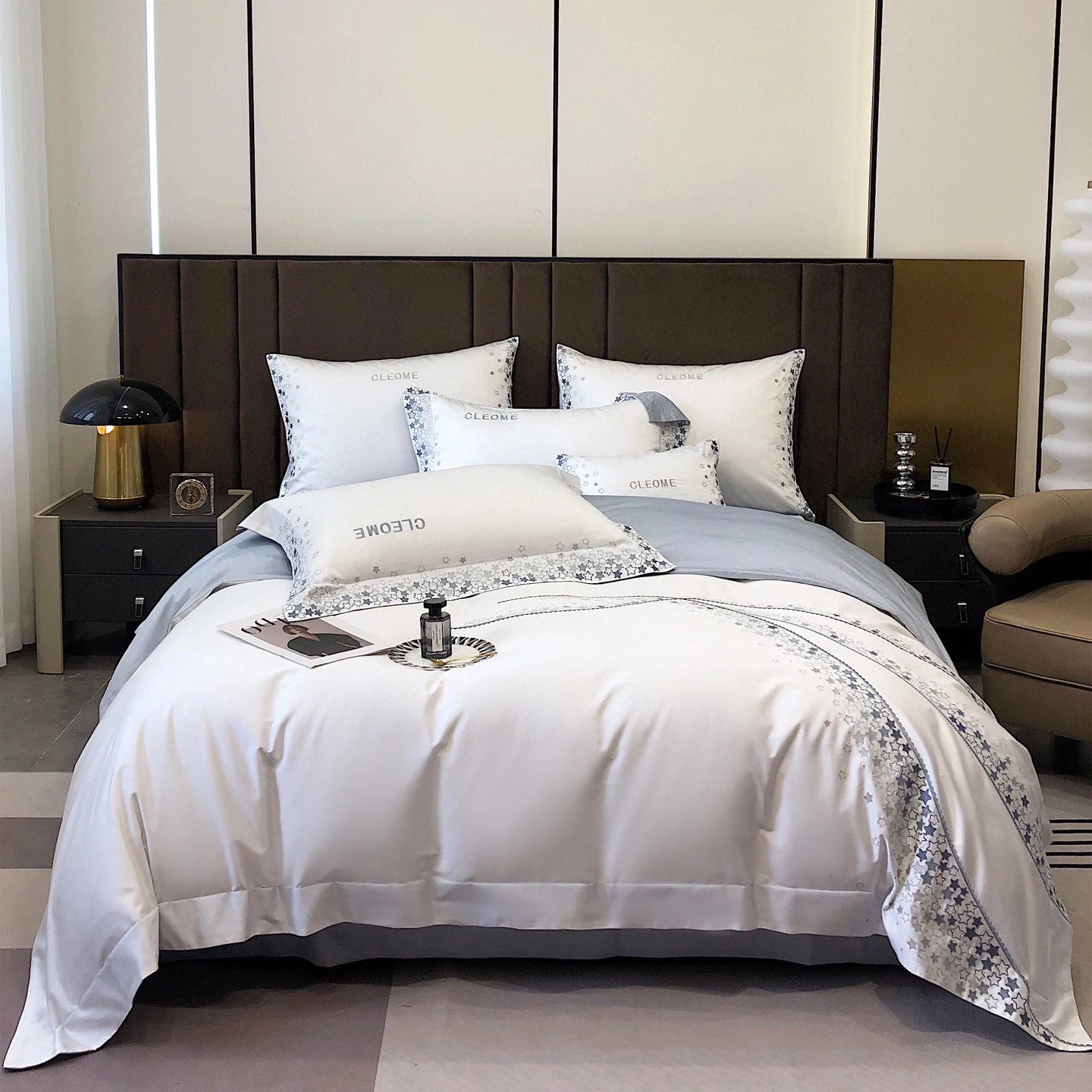 ODM/OEM Cozy Hot Sale White Blue Small Star Embroidery Egyptian Cotton 500TC All-Season Comforter Bedding Set Geometric 2-Piece