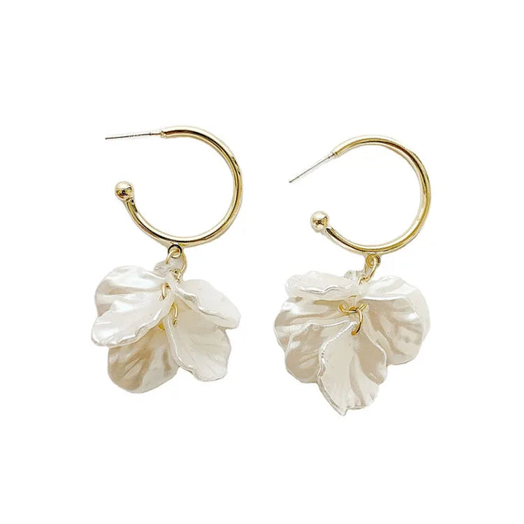 SC Fashion Gold Plated Dangle Earrings Korean Women Temperament Drop Earrings C Type Shell Petals Hook Earrings