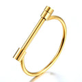 Hot Selling Stainless Steel D - Shaped Horseshoe Buckle Bracelet Ladies Charm Screw Cuff Bracelet Jewelry