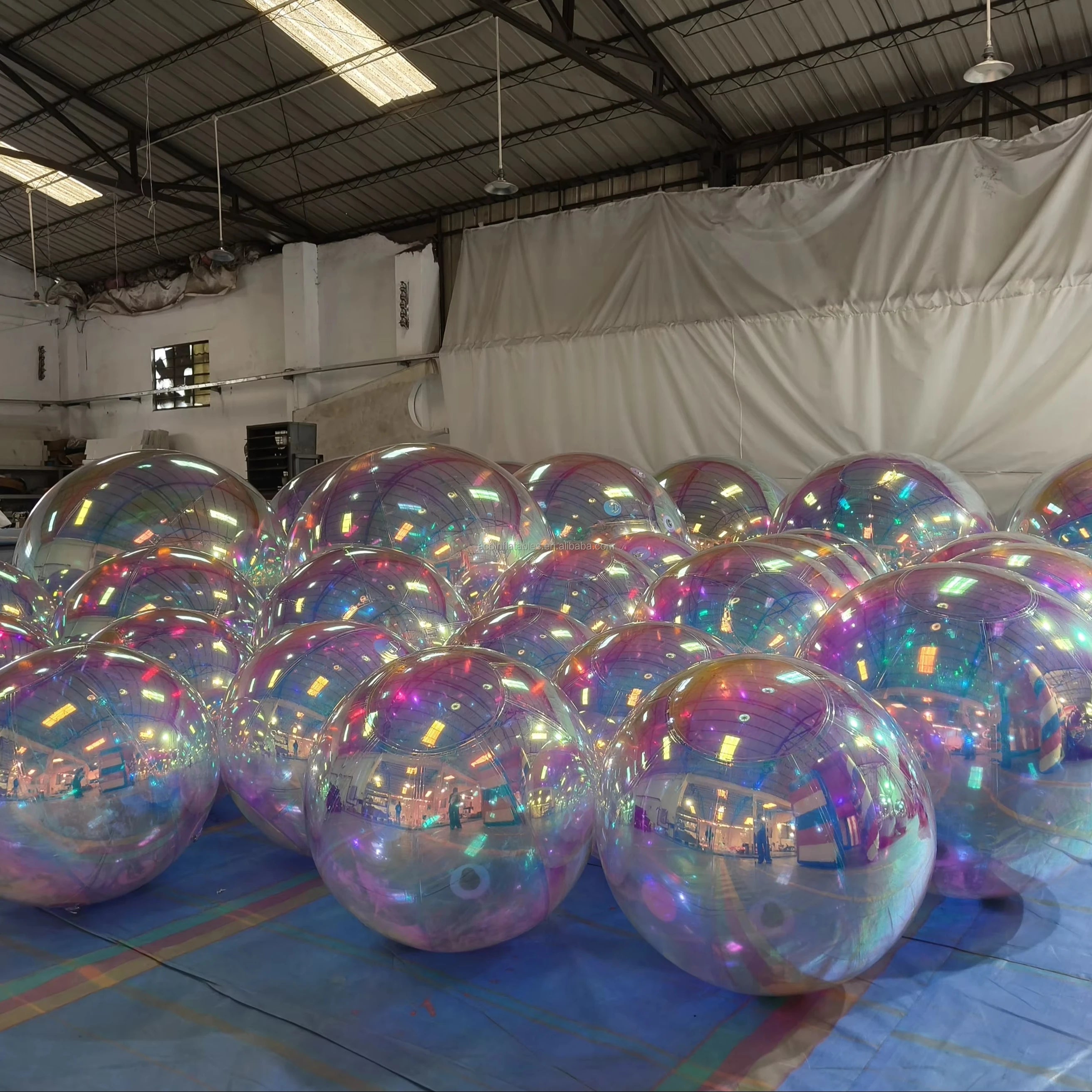 Festival Balls Globos De Pvc Gigantes Large Event Decoration Pvc Floating Balloon Pvc Christmas Chameleon Inflatable Mirror Ball