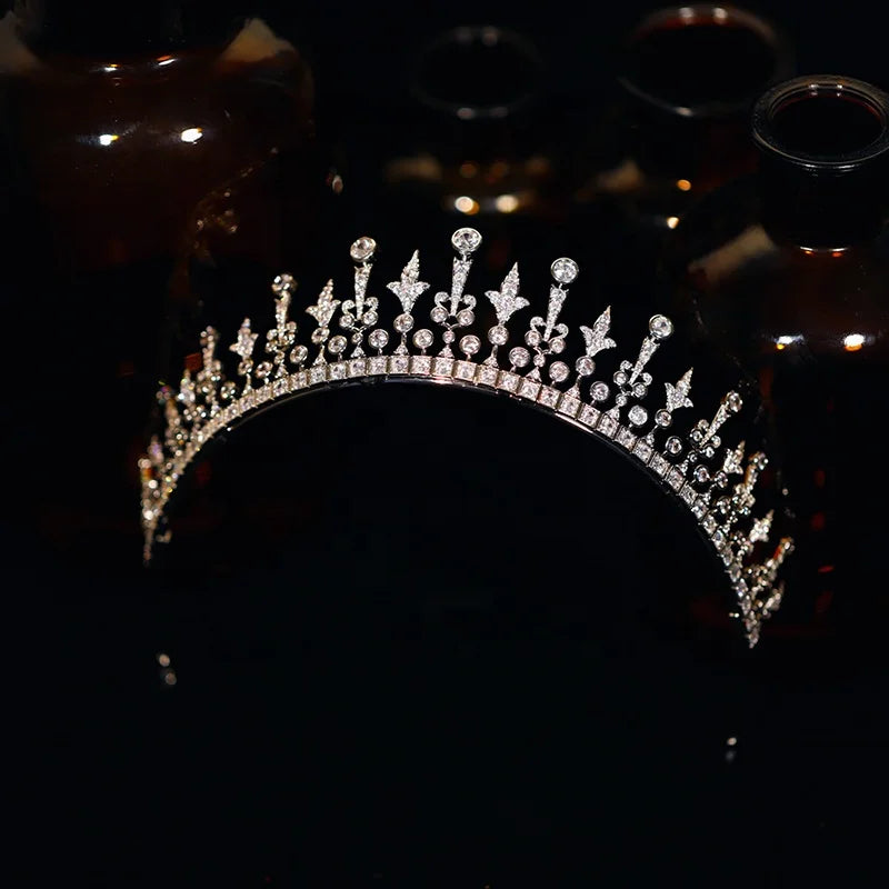 Vintage Leaves Design Wedding Hair Accessories Women's Cubic Zircon Princess Crown Tiara for Parties & Weddings