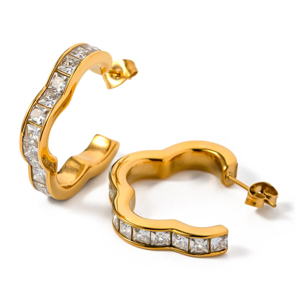 Elegant 18K PVD Gold Stainless Steel Women Jewelry Minimalist CC Flower Inlaid Zircon Hoop Earrings for Women