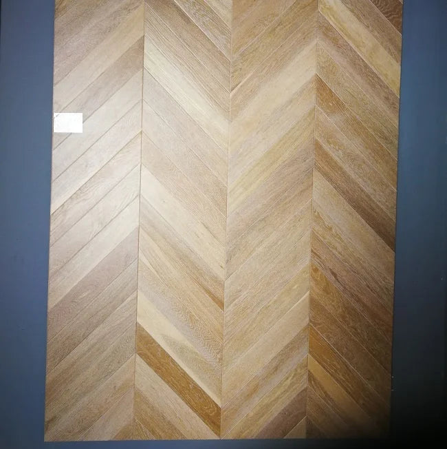 Modern Smooth Oak Engineered Flooring for Indoor Use New Three-Layer Walnut Herringbone Parquet for Modern Living Room