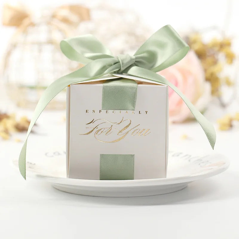 Wholesale European Vintage WeddingTrumpet Wedding Candy Chocolate Box Simple Design for Wedding Candy Boxes
