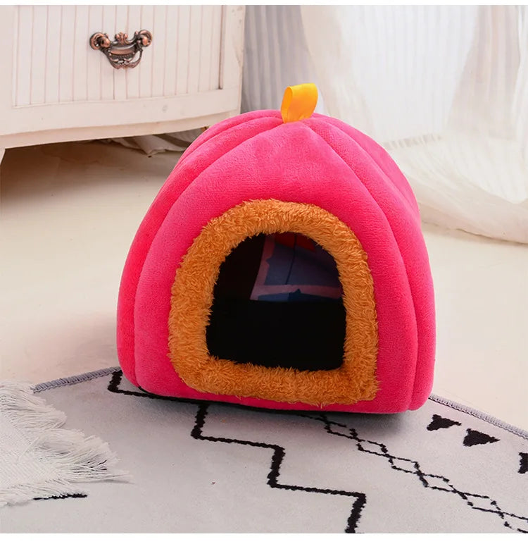 Small Pet Nest - Miniature Hamster Accessories Cozy and Warm Bedding for Dutch Pigs Hedgehogs Squirrels and Guinea Pigs