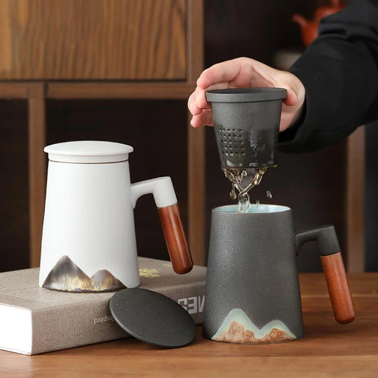 Popular Hand-painted Black Pottery Mug Large Capacity Tea Water Separation Ceramic Cup With Lid  and Wooden Handle