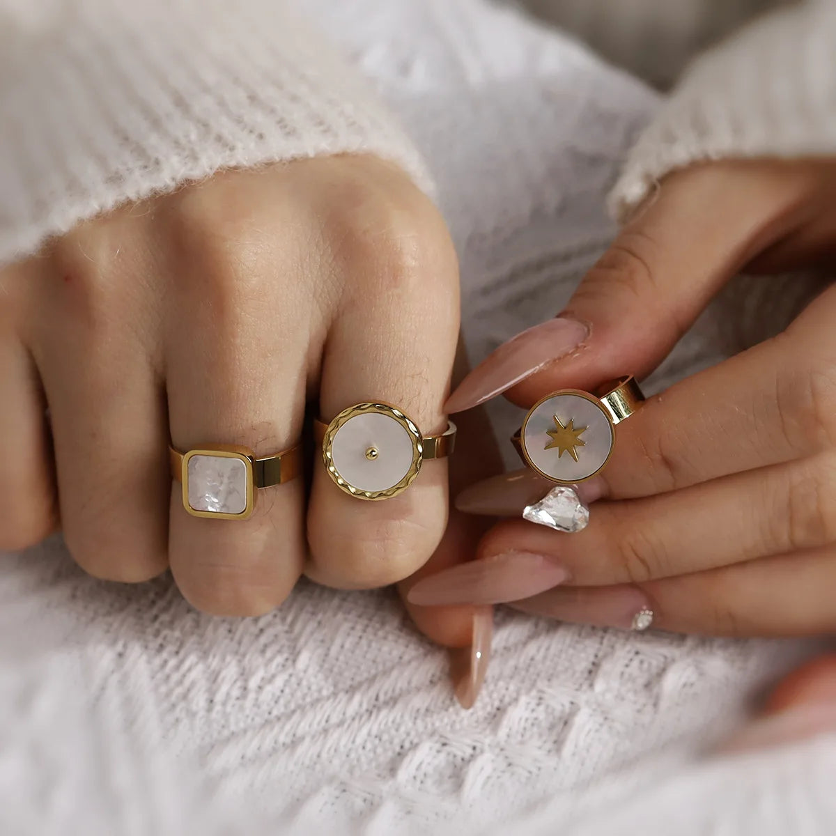 Wholesale Vintage Simple 18K Gold Plated Stainless Steel Fashion Jewelry Unique Waterproof Open Ring for Women