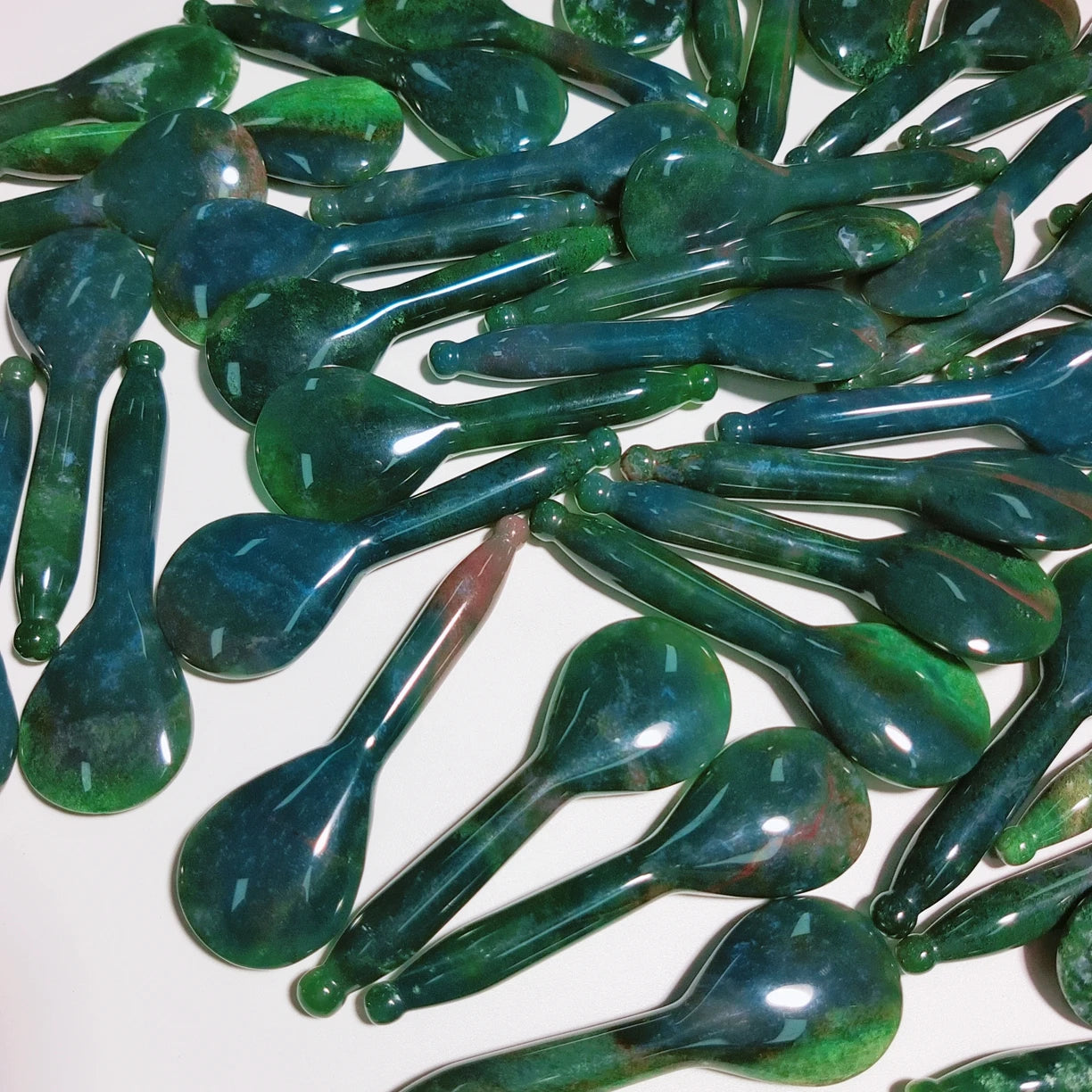 Huiying Spoon Shape Indian Agate Stone Natural Jade Gua Sha Scraping Massage Tools for Face Guasha Board