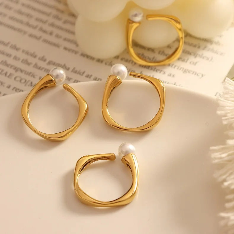 High End 18k Pvd Gold Plated Imitation Pearl Open Rings Stainless Steel Women Rings Tarnish Free Jewelry