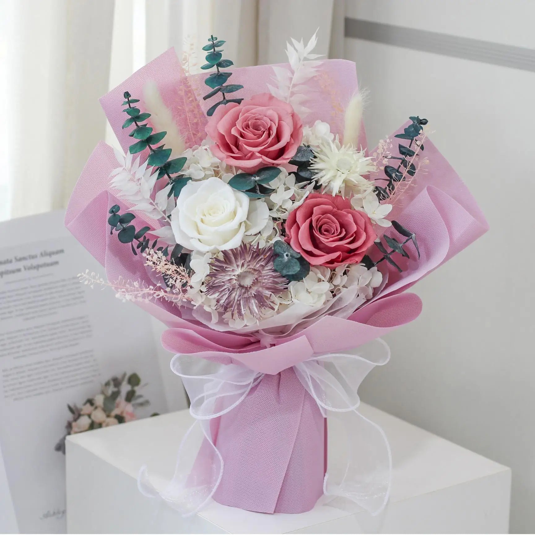 Lovebay Factory Wholesale Preserved Dried Flower Bouquet Gift Box Eterial Forever Eternal Real Preserved Natural Rose Bouquet