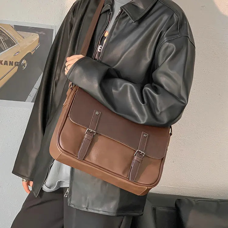 Fashion Large Laptop Pu Leather Sport Side Chest Sling Crossbody Luggage Travel Shoulder Messenger Bag for Men Women