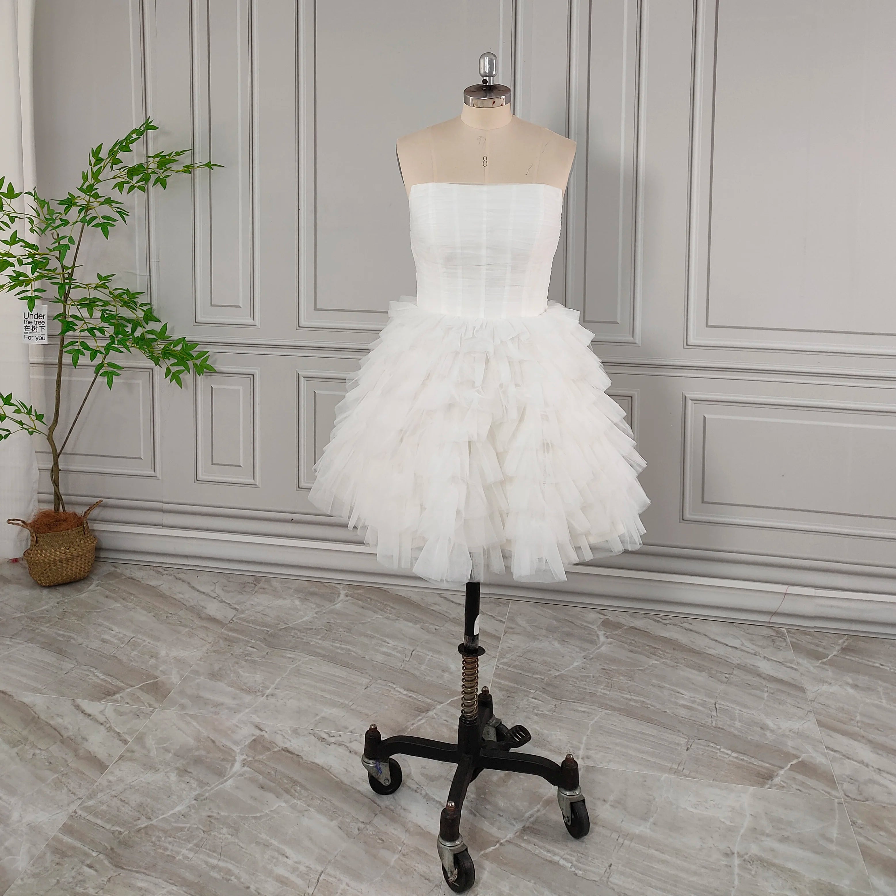 Real Photos High Quality Strapless Tiered Tulle Mini Wedding Party Dresses Elegant Ball Gown Evening Dresses for Women 15951
