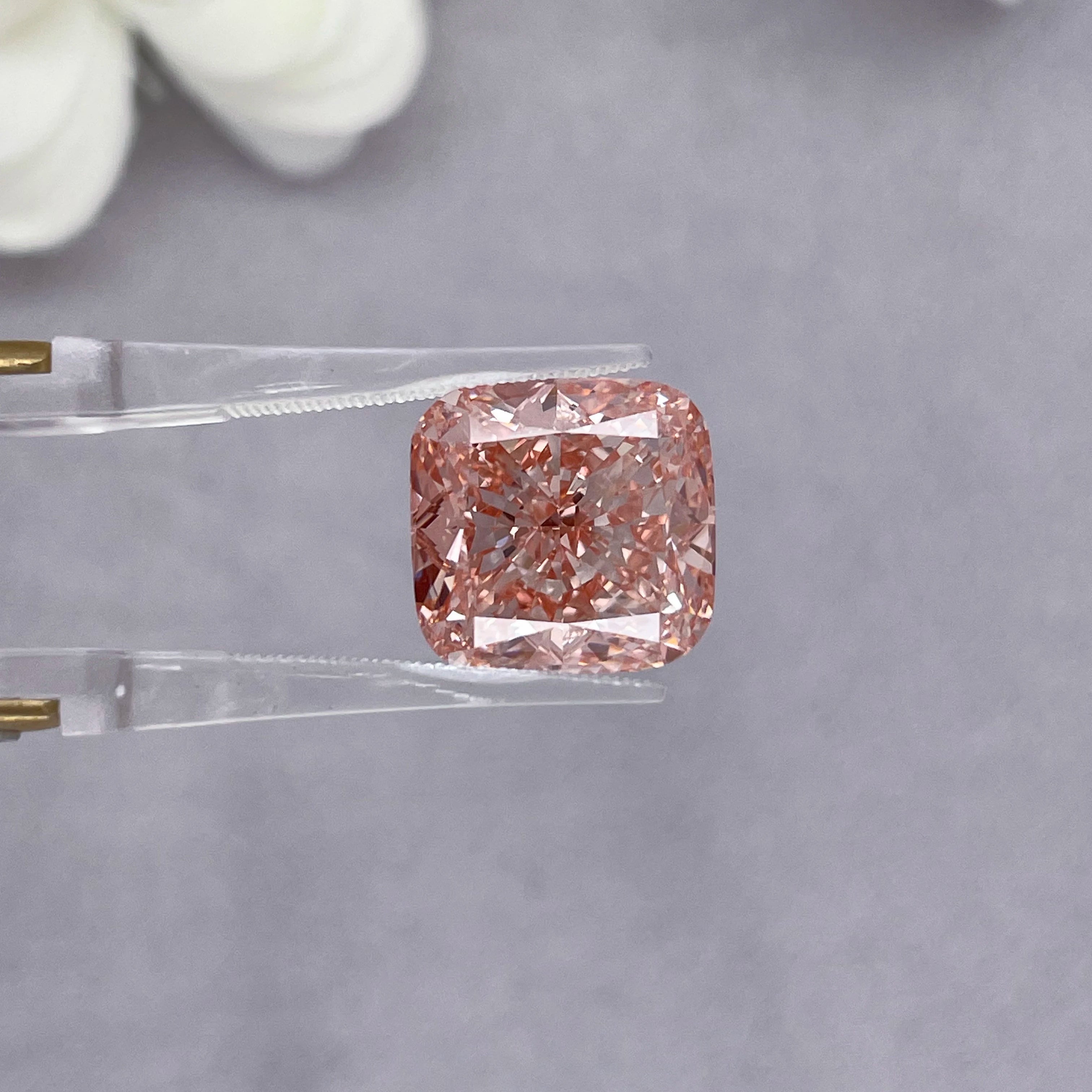 Starsgem 11.06ct & 12.66*12.25*7.91mm Cushion Cut Fancy pink Diamond CVD Diamond IGI Certificate