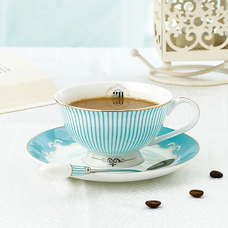 Modern Eco-Friendly Ceramic Bone China Tea Cup and Saucer Set with Spoon 220ml/450ml Travel-Friendly Customizable Design