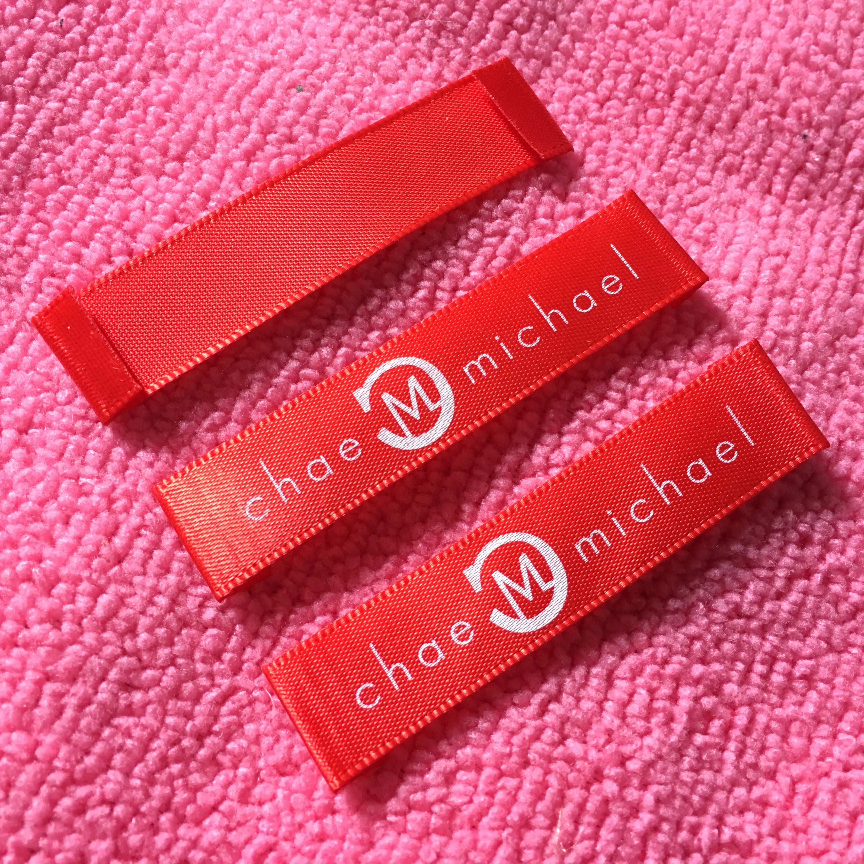 Eco-friendly Company logo Red Color Satin Clothing LabelBrand Name Neck Fabric Label