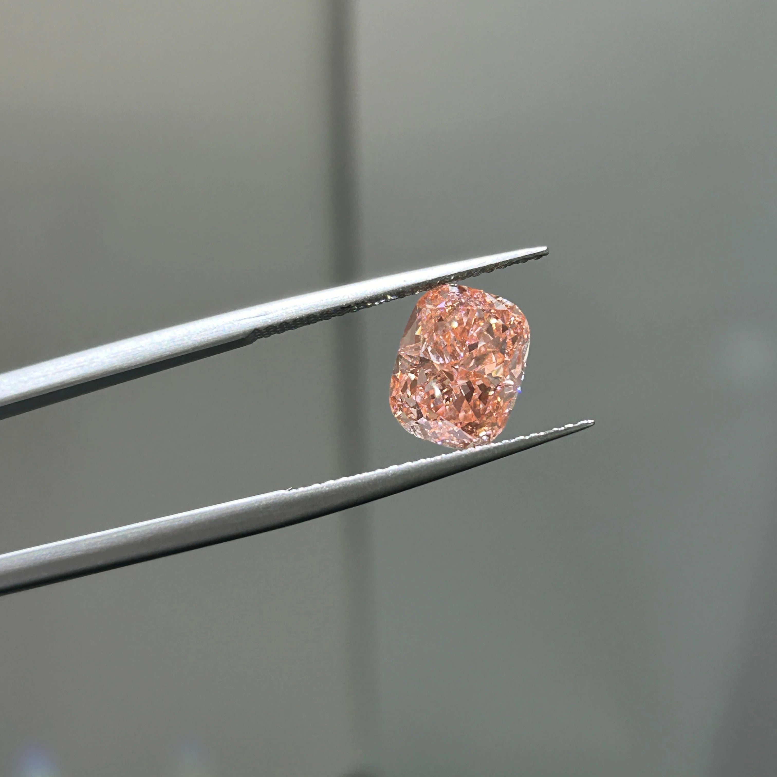In Stock 3.62Ct Fancy Pink IGI Certificate CVD HPHT Diamond VS1 Fancy Shape Lab Grown Diamond Cushion Cut Pink Lab Diamond