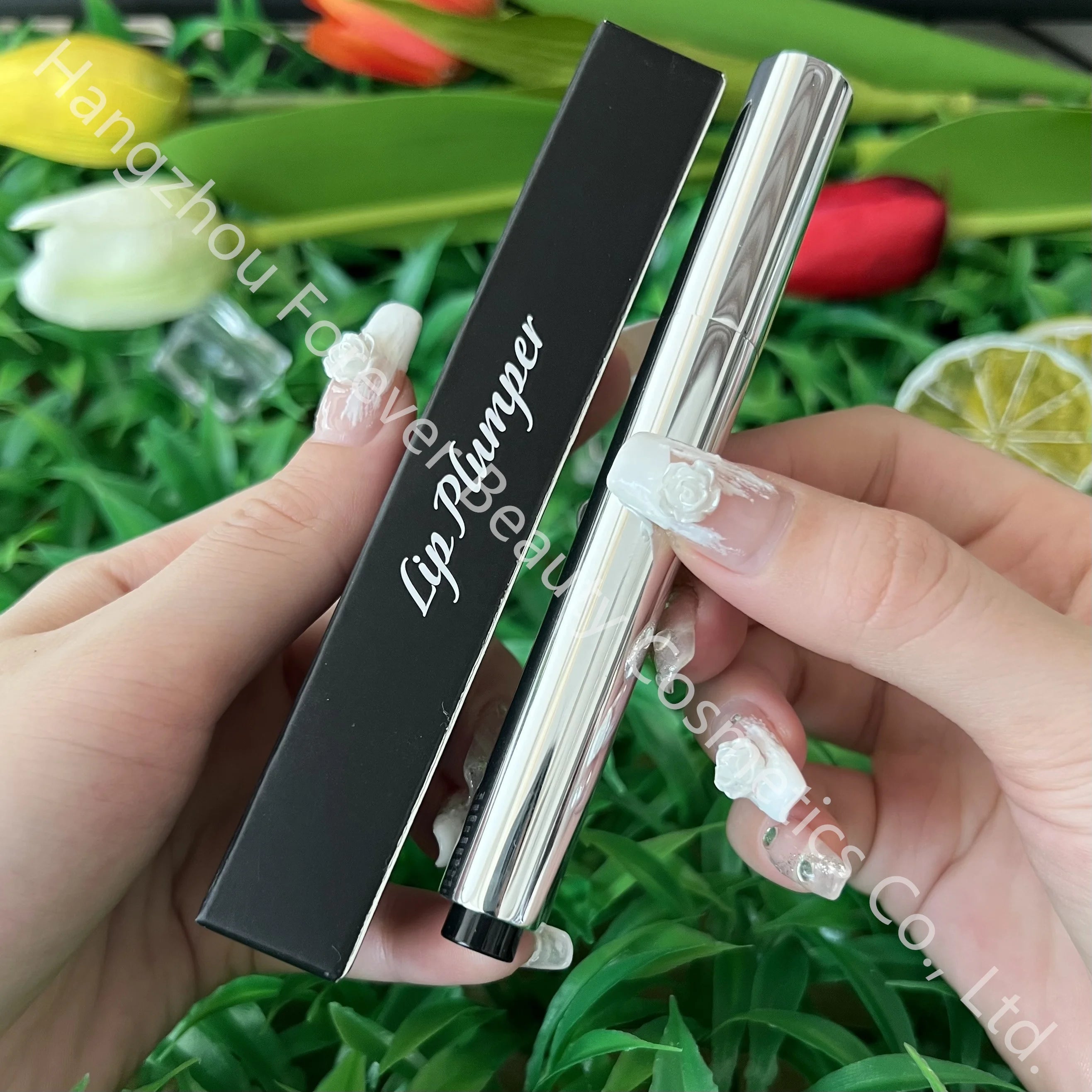 OEM ODM Silver Gold Lip Plumper Pencil Natural Lip Plump Plumping Your Lips Private Label