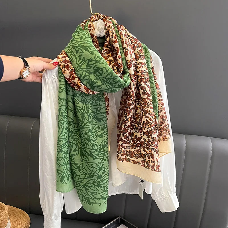 Fashion Long Luxury Cotton Printed Head Hair Scarf Fashion Ladies Elegant Flower Pattern 100% Viscose Printed Shawls