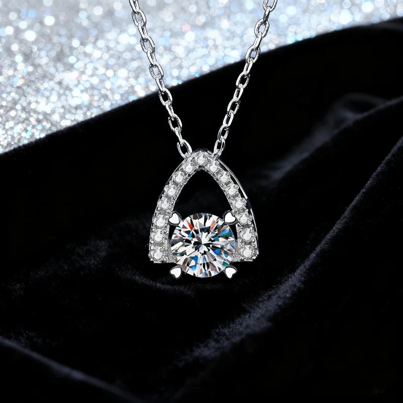 Simple Small Zircon Inlay Vvs D Color 0.8CT Moissanite Pendant S925 Sterling Silver Necklace for Women