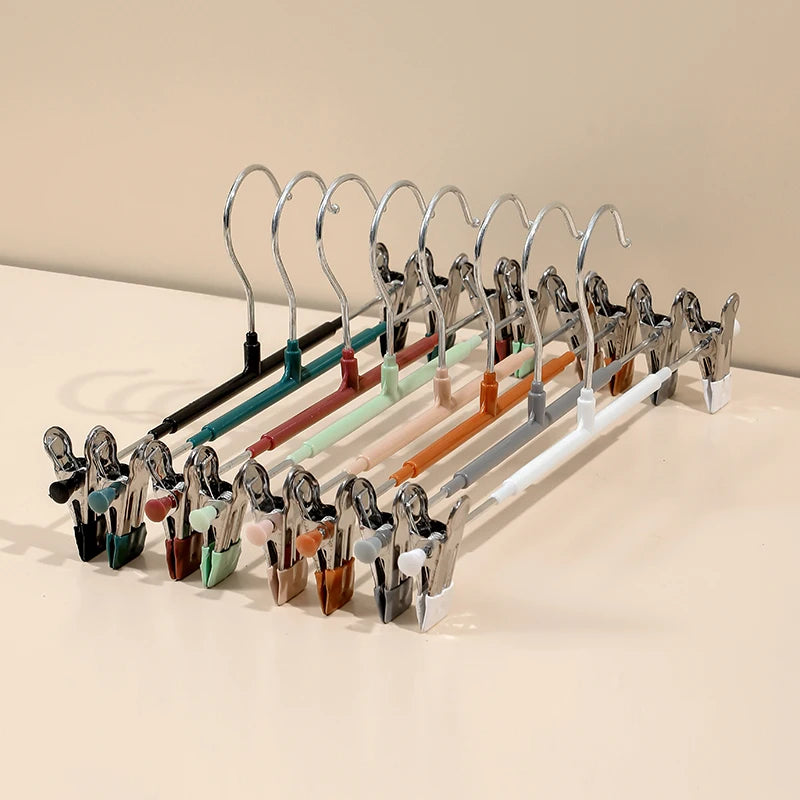 Wholesale Creative Design Pant Skirt Hangers With Clips Indoor Non-slip Metal  Hangers for Pants Hangers Metal