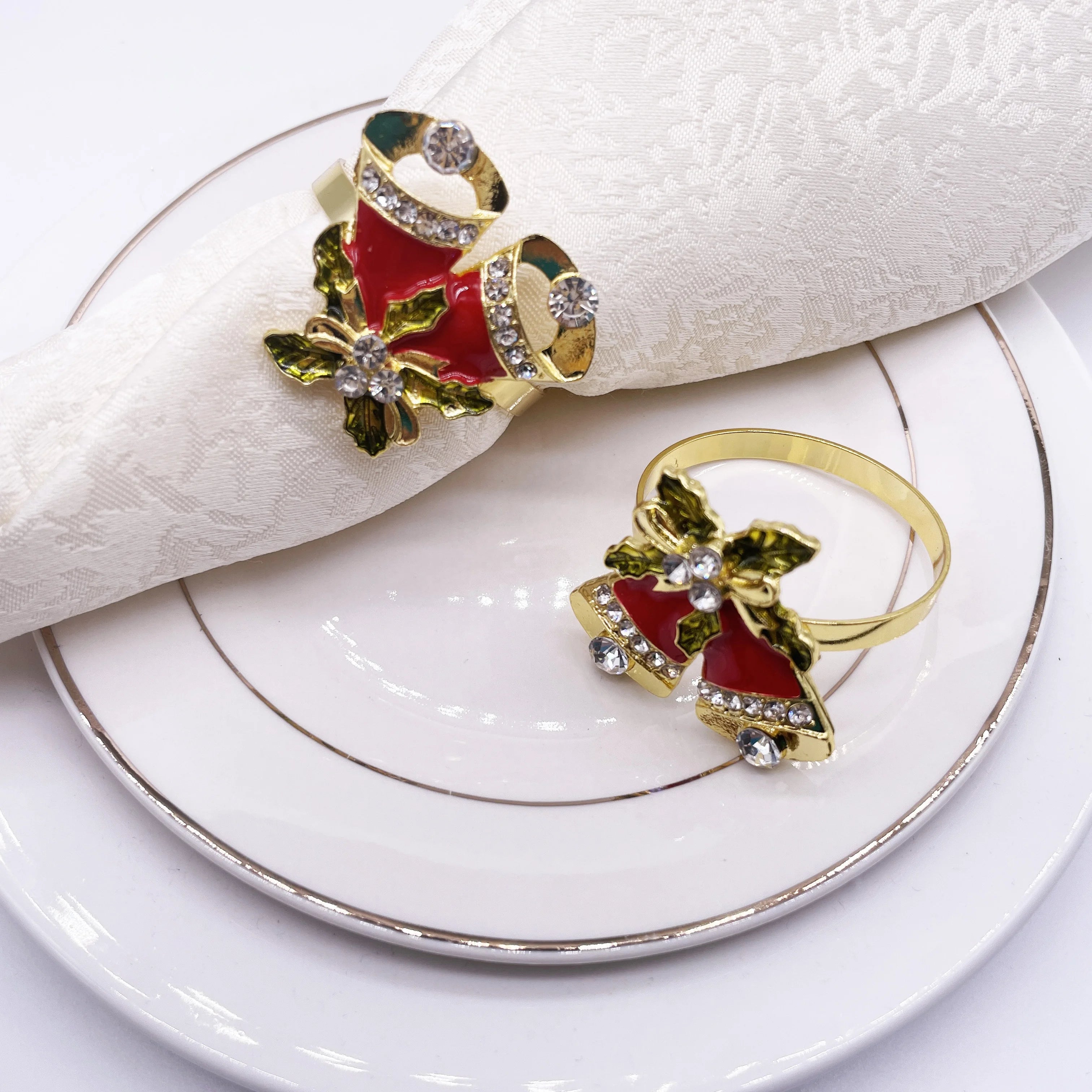 Vintage Gold Metal Napkin Rings Holder With Christmas Wreath Crystal Glam Dining Table Decoration Parties Napkin Ring Buckles