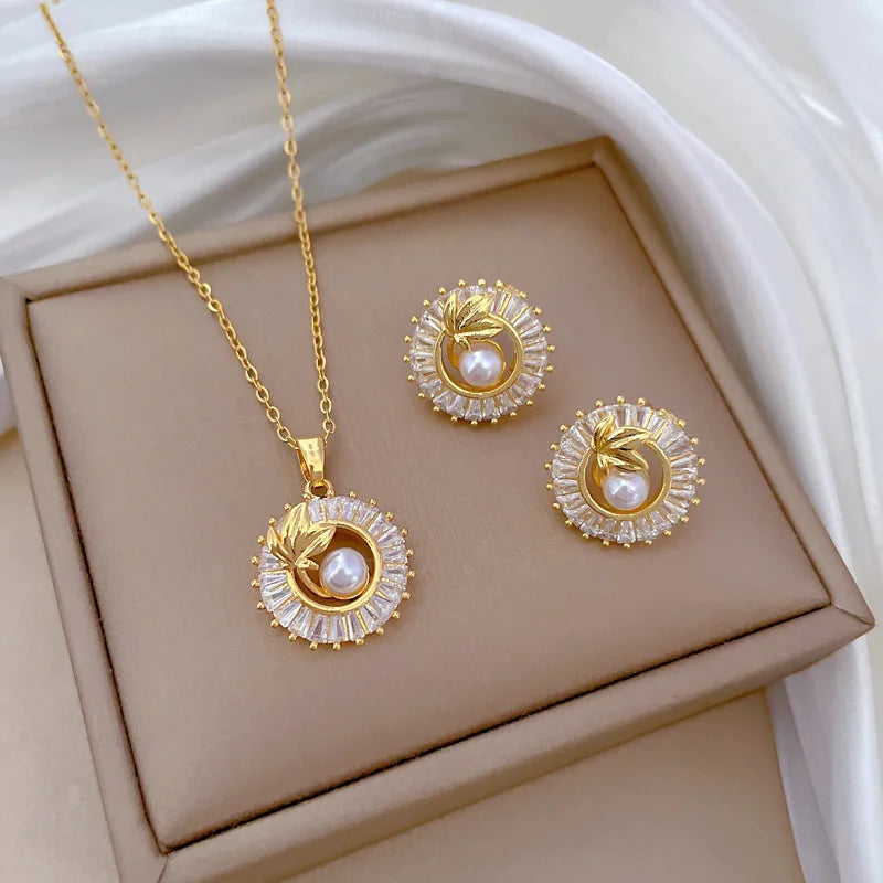 Elegant Cubic Zirconia Square Pearl Stud Earrings Round Zircon CZ Pearl Leaf Link Chain Necklace Jewelry Set for Banquet