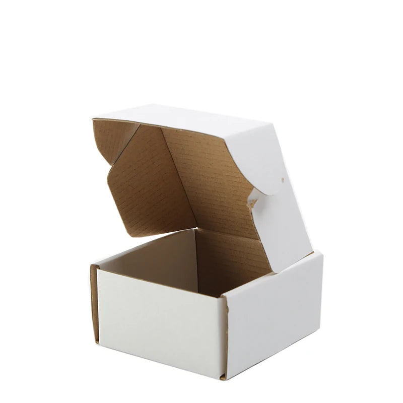 Recyclable Excellent White Corrugated Cardboard Reuse Shipping Box for Garment Clothes Paper Box