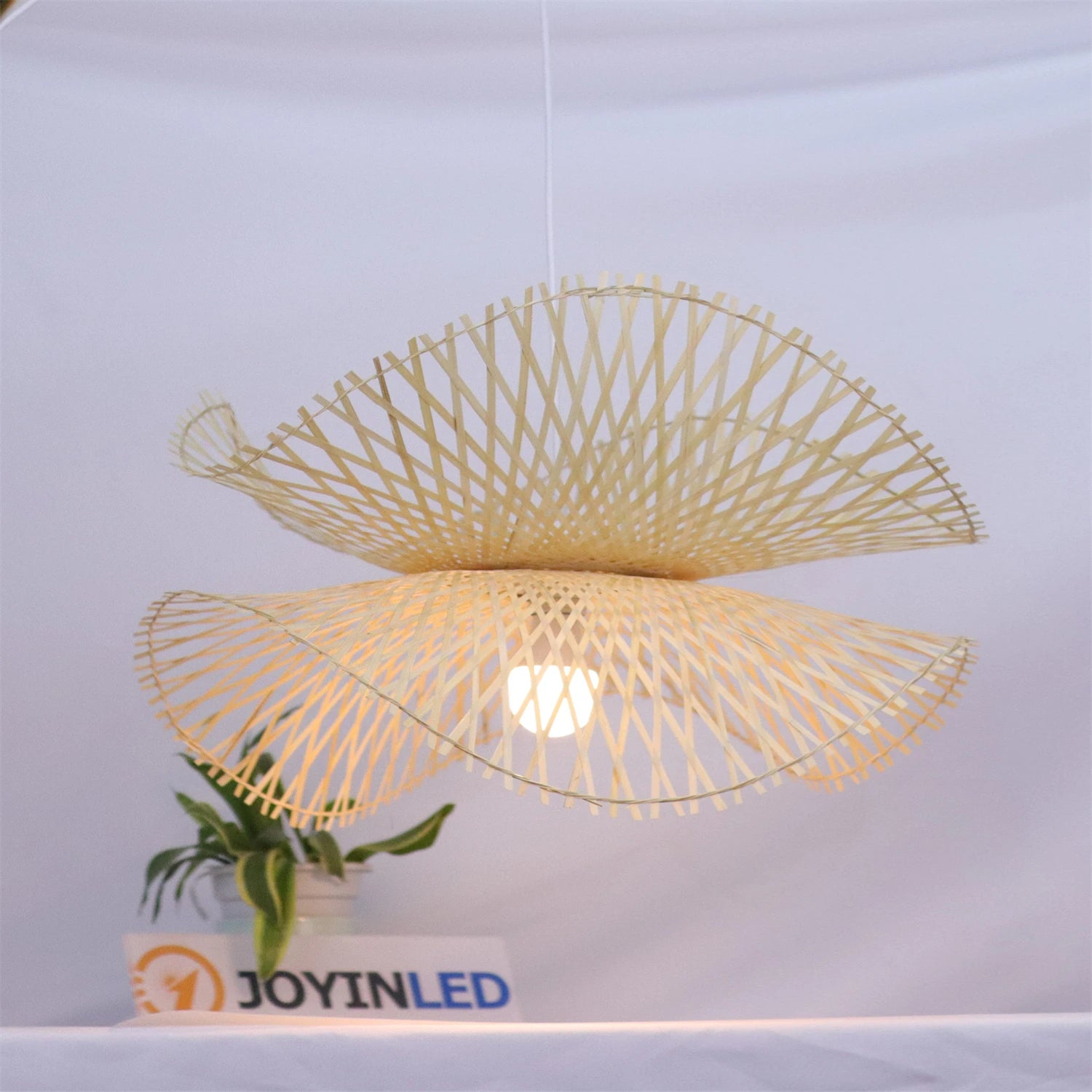 Natural Bamboo Woven Retro Country Hanging Lamp Hand-Woven E27 Pendant Light Villa Hallway Living Room Chandelier Decorative
