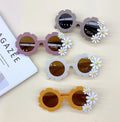 2022 Fashion Flower Kids Sunglasses Cute Cartoon Girls Boys Sports Shades UV400 Retro Gifts Kids Sunglasses
