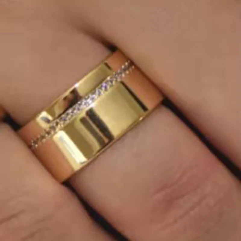 Fenny 18K Gold Plated Waterproof&No Fade Shiny Smooth Mini Dainty Zirconia Pave Band Stainless Steel Ring for Women