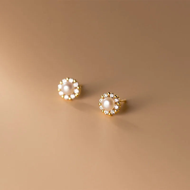 New Design S925 Sterling Silver CZ Pave Pearl Flower Stud Earrings for Women G8027